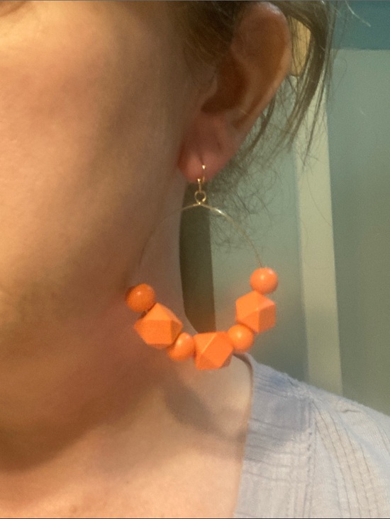 Jewelry - Orange beaded dangle earrings